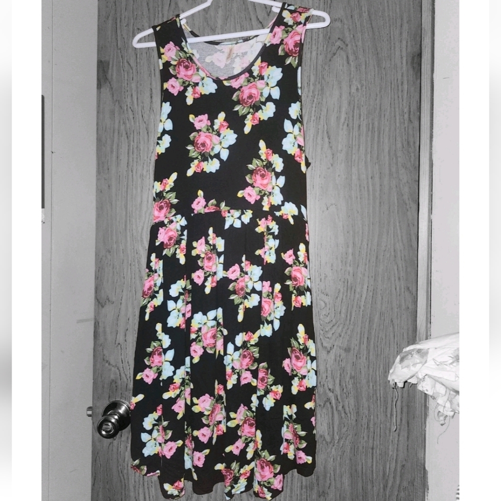 floral dress in pink and black, a beautiful choice for summer XL